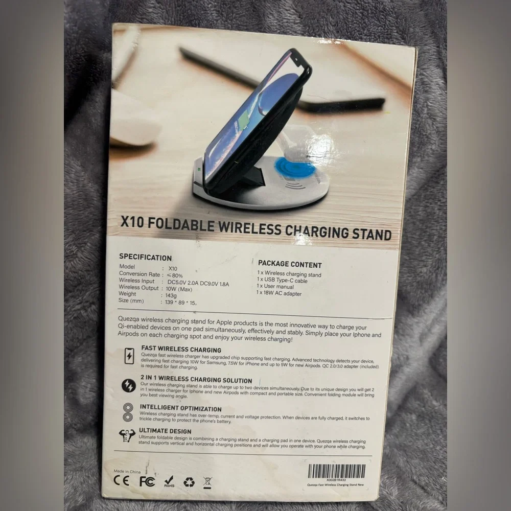 Wireless charging stand. Simultaneously charge your‎ iPhone and AirPods.